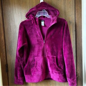 Patagonia Women's Plush Synchilla Hoody in a vibrant magenta Size L